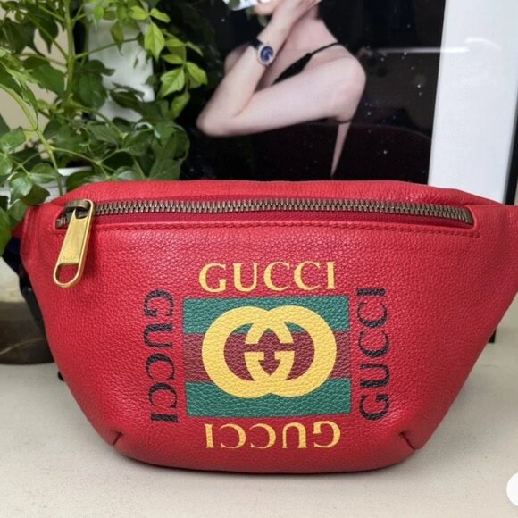 Authentic Gucci Logo Belt Bag & Fanny Pack Red Small NWT and Dustbag - Picture 2 of 5